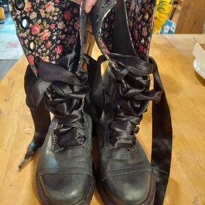 Floral Lined Black Lace-Up Boots